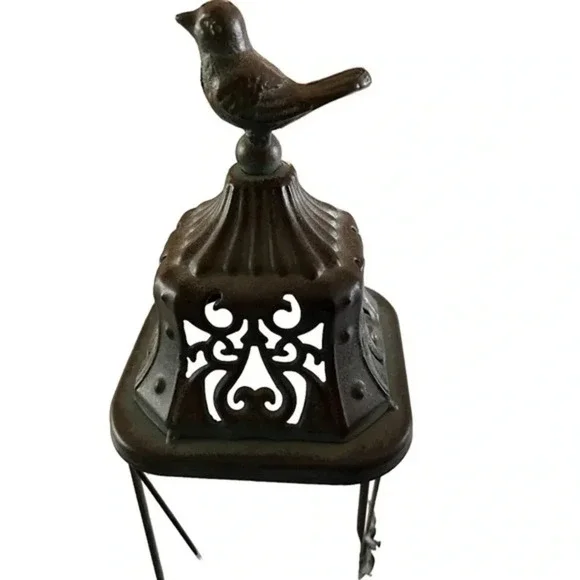 Vintage Style French Country Lantern Bird Motif‎ - Picture 3 of 5